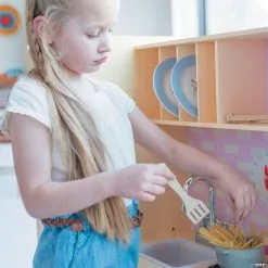 MW Cottage Interactive Kitchen -Award Winners Shop cottage interactive kitchen13741292 a02